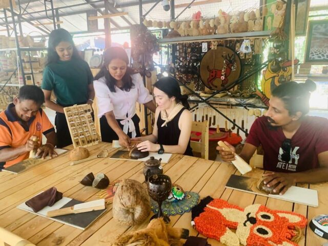 Coconut Shell Crafting Workshop in Sigiriya: A Hands-On Craft Experience for Travelers